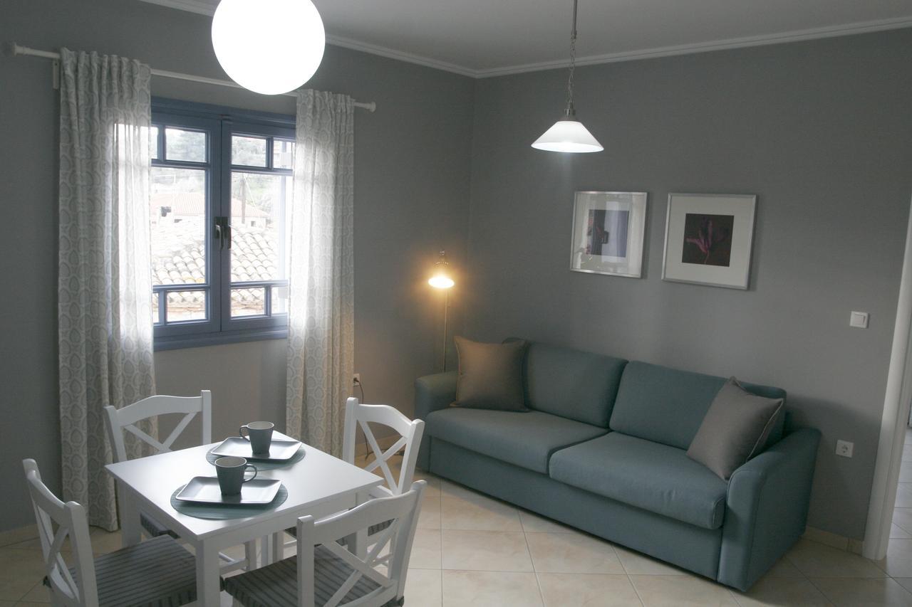 Boutique Hotel Iasmos Trizonia Ngoại thất bức ảnh