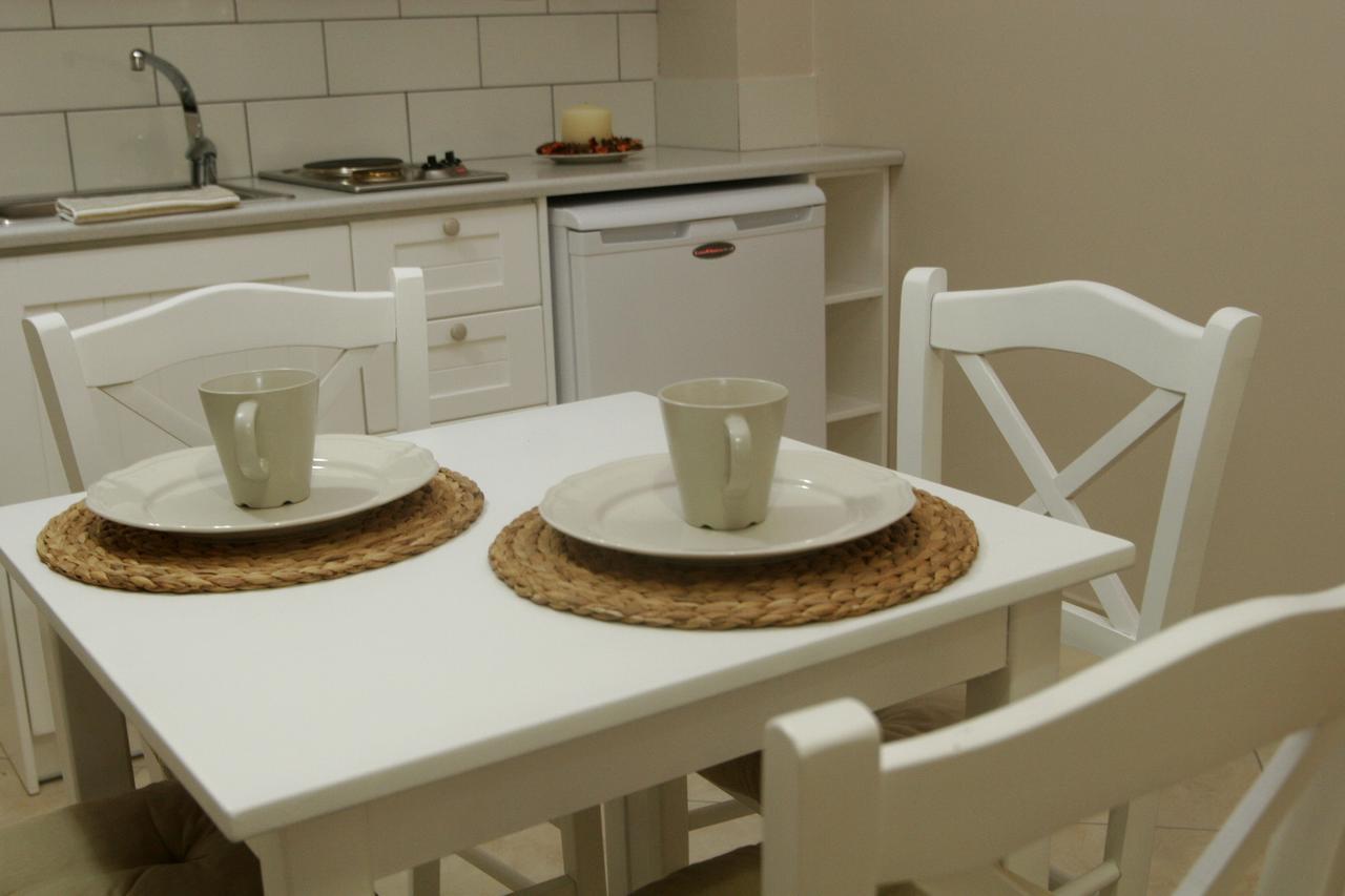 Boutique Hotel Iasmos Trizonia Ngoại thất bức ảnh
