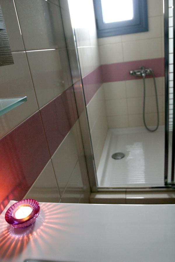 Boutique Hotel Iasmos Trizonia Ngoại thất bức ảnh