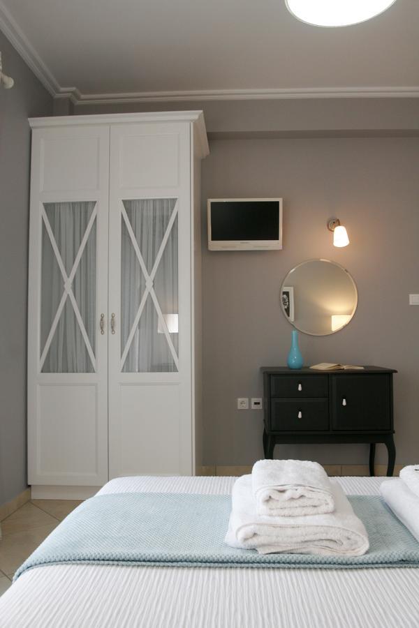 Boutique Hotel Iasmos Trizonia Ngoại thất bức ảnh